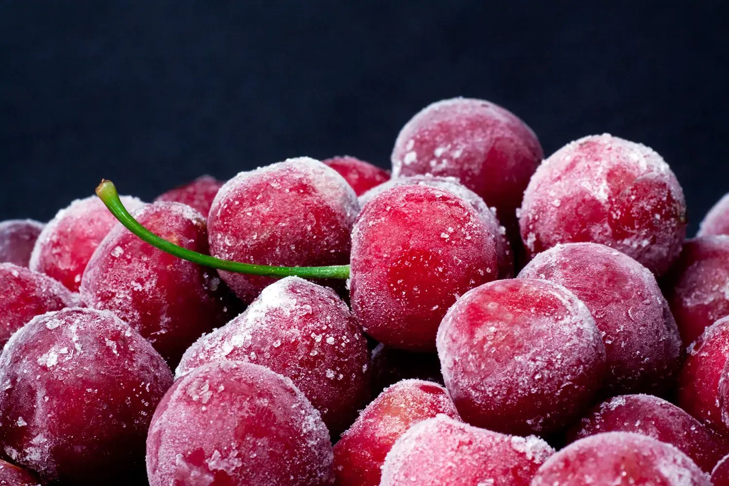 Frozen cherries - VRR cool containers (webp)