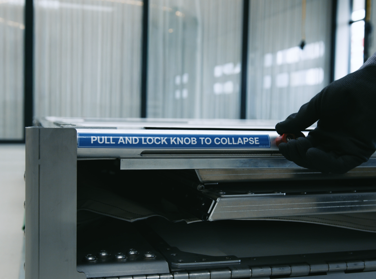 Ready to collapse screen
